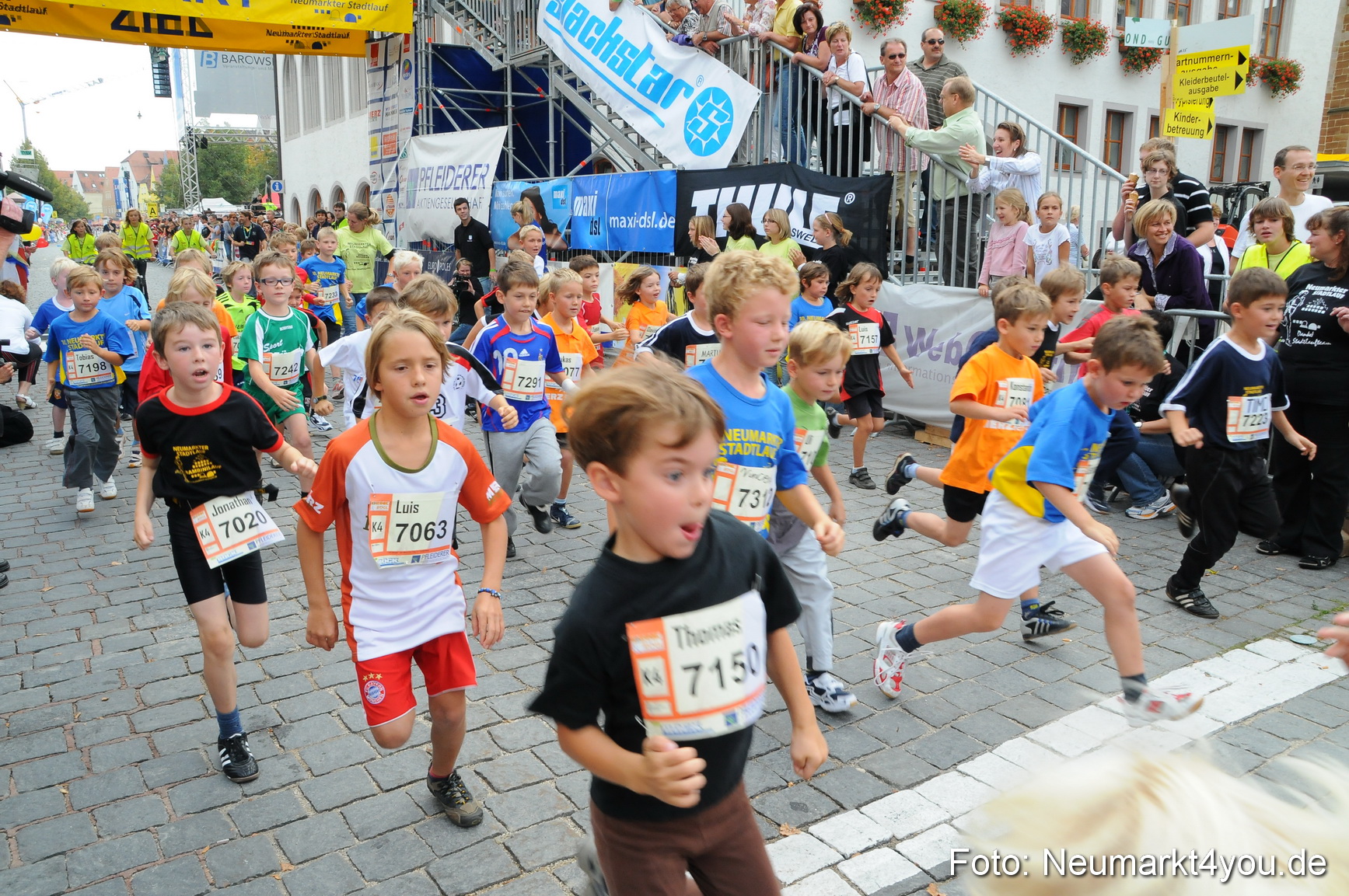 0058 Stadtlauf Neumarkt Bambinilaeufe 200909